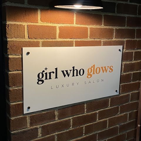 Girl Who Glows Salon, beauty salon in Hampton, VA